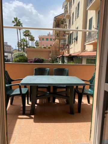 The Shell Apartment Bordighera Exterior foto